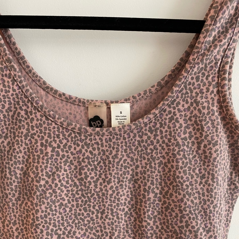 Nordstrom BP mauve leopard tank